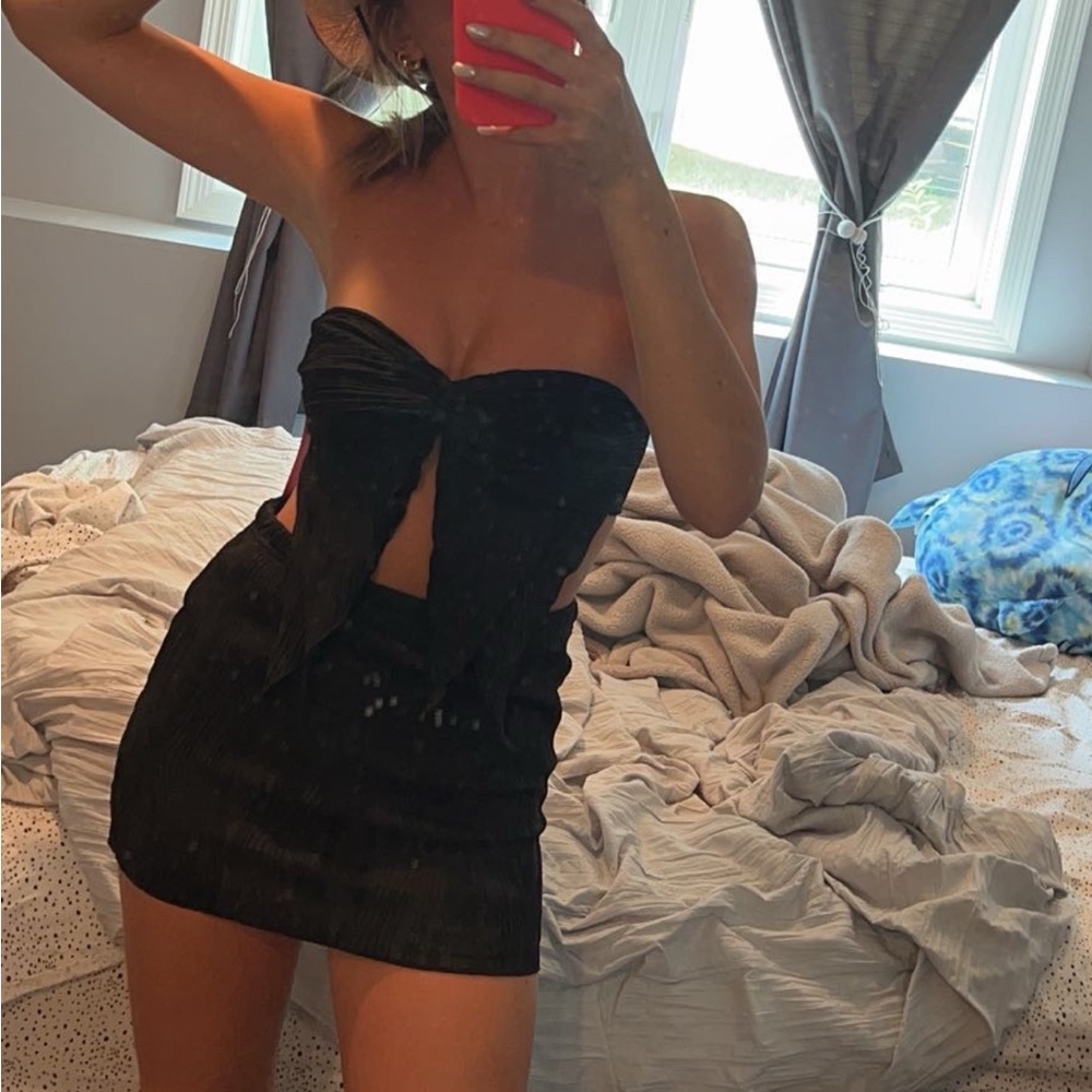 Black skirt set